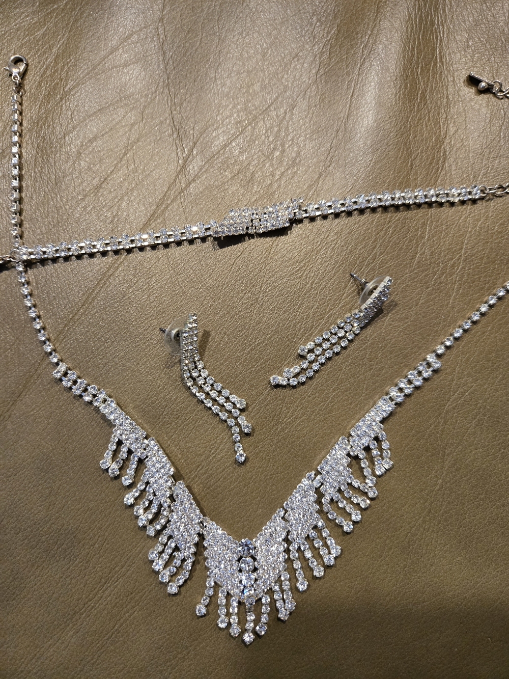 Rhinestone Necklace Bracelet Earrings Set - Elegant